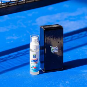 Xịt mặt vợt ION CLEAN